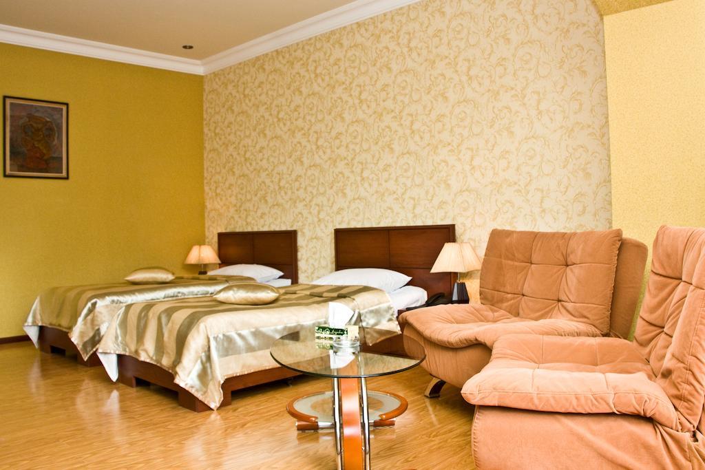 Laguna Hotel فانادزور الغرفة الصورة