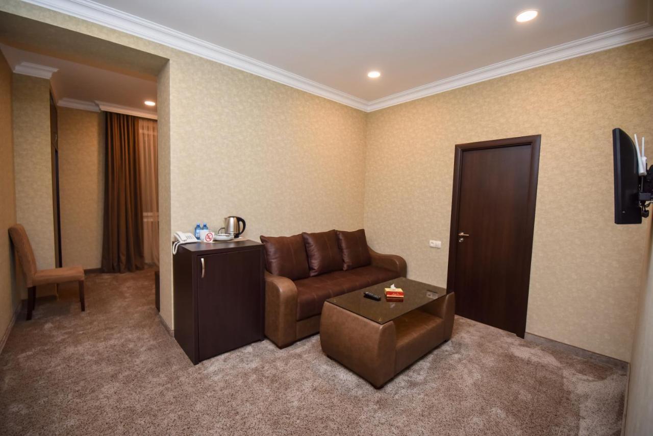 Laguna Hotel فانادزور المظهر الخارجي الصورة